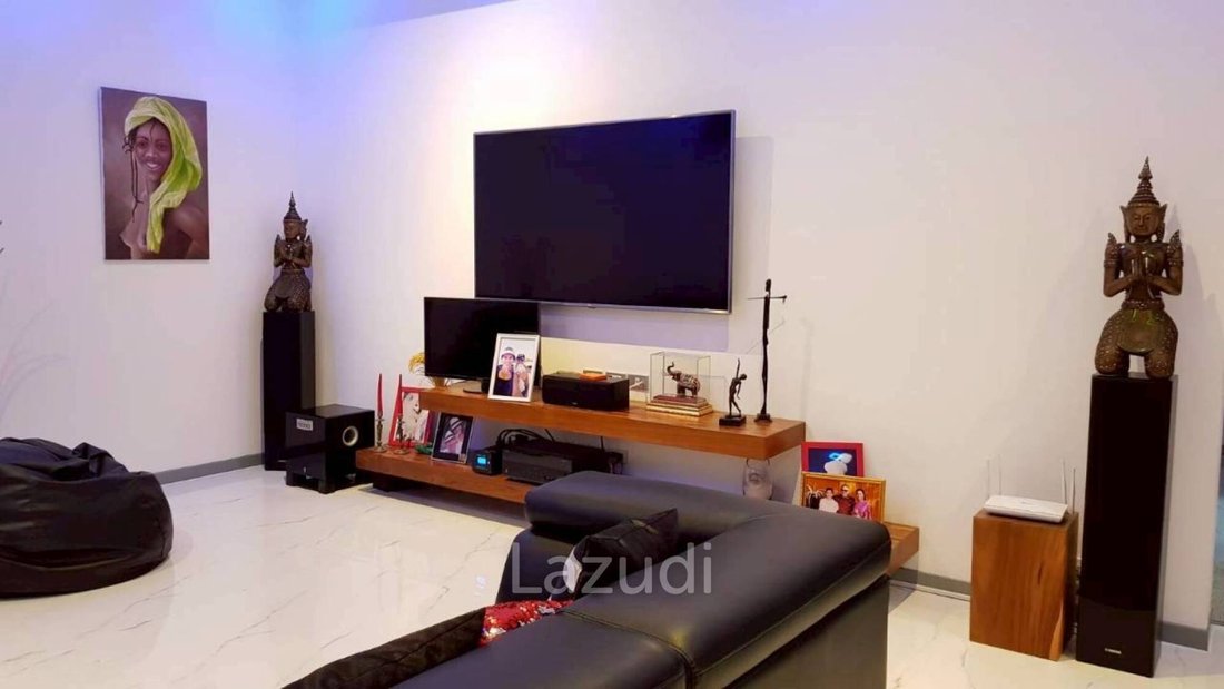Villa in Pattaya City, Chon Buri, Thailand 2 - 17100042