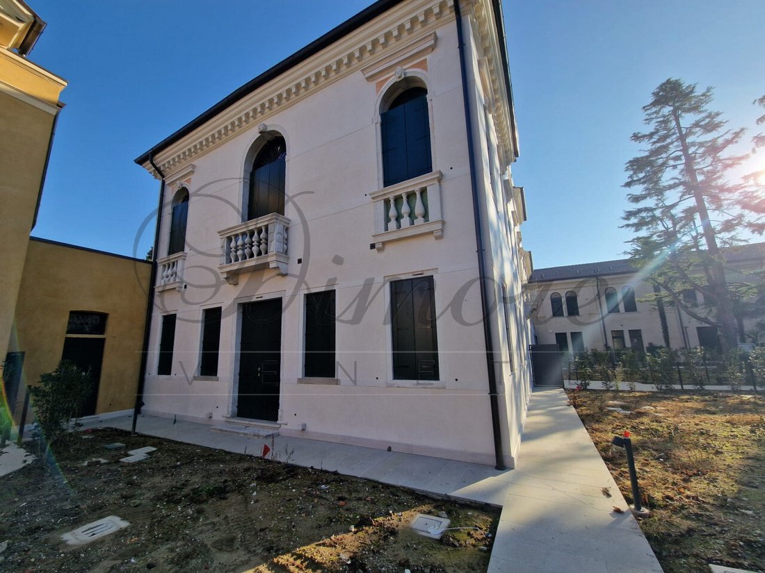 Apartment in Mirano, Veneto, Italy 5 - 17104908