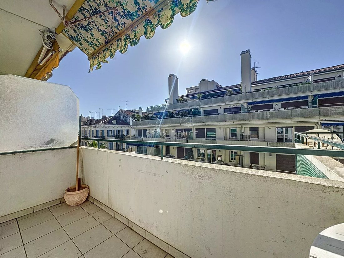 Apartment in Montfleury, Cannes, France 4 - 17098923