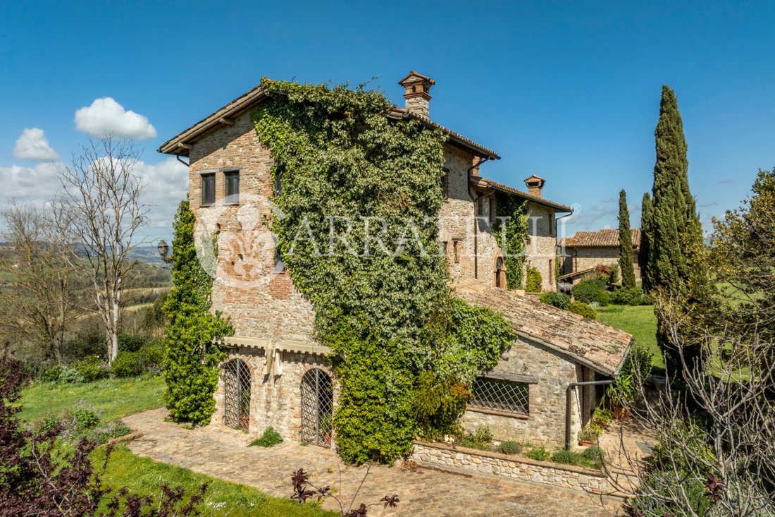 Country House in Todi, Umbria, Italy 1 - 14121975