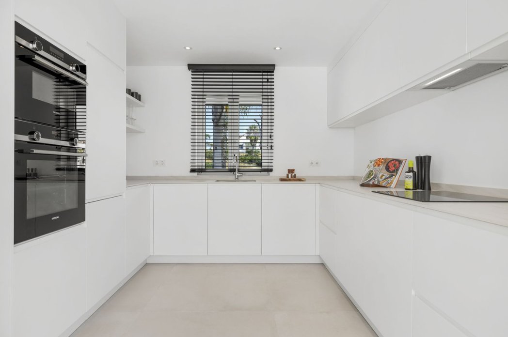 Villa in Estepona, Andalusia, Spain 5 - 17129084