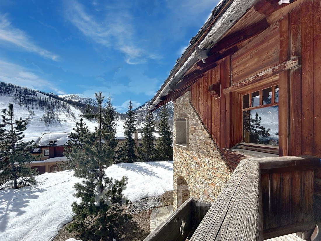 Chalet in Montgenèvre, Provence-Alpes-Côte d'Azur, France 4 - 17132106