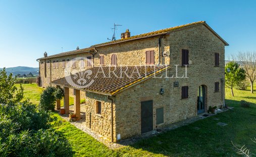 Country House in Saline di Volterra, Tuscany, Italy 1