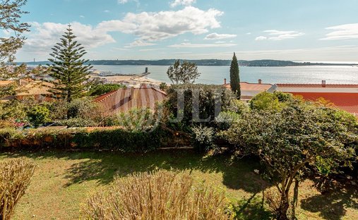 House in Alges, Linda-a-Velha e Cruz Quebrada-Dafundo, Lisbon, Portugal 1