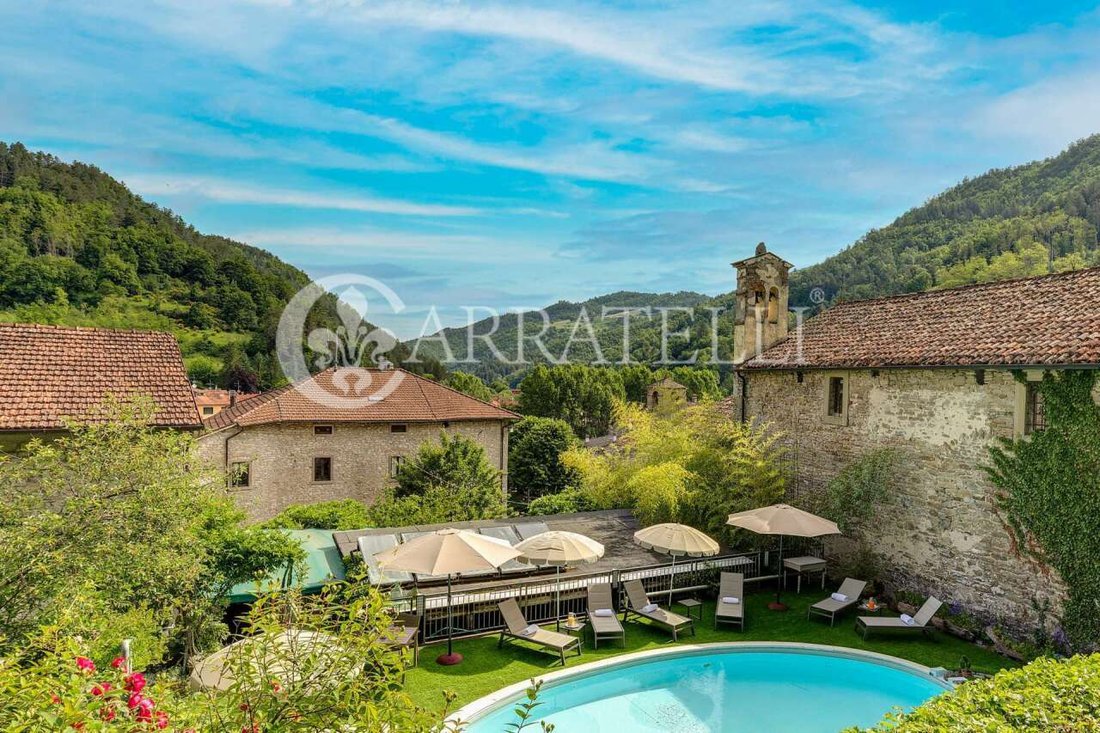 Villa in Palazzuolo sul Senio, Tuscany, Italy 2 - 15898349