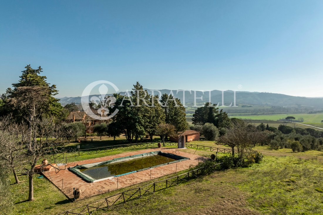 Country House in Castiglione del Lago, Umbria, Italy 5 - 13847596