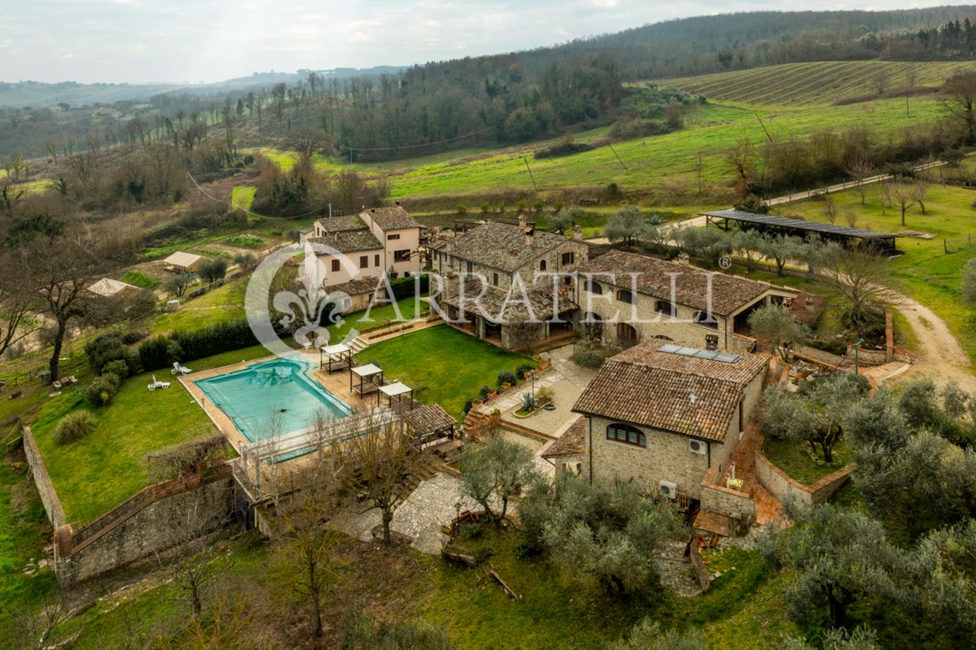 Country House in Todi, Umbria, Italy 3 - 15271306