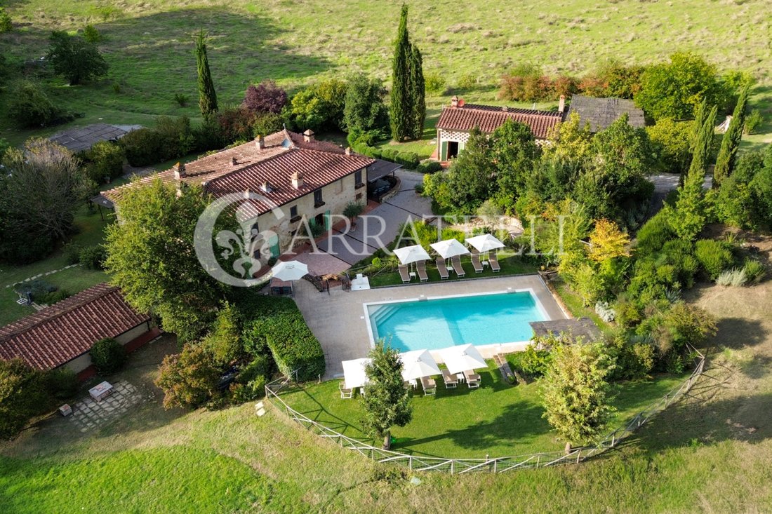 Country House in Colle di Val d'Elsa, Tuscany, Italy 3 - 15447494