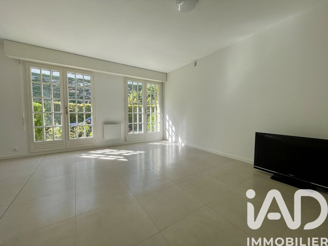 Apartment in Vieux Pecq Cité, Le Pecq, France 2 - 17130271