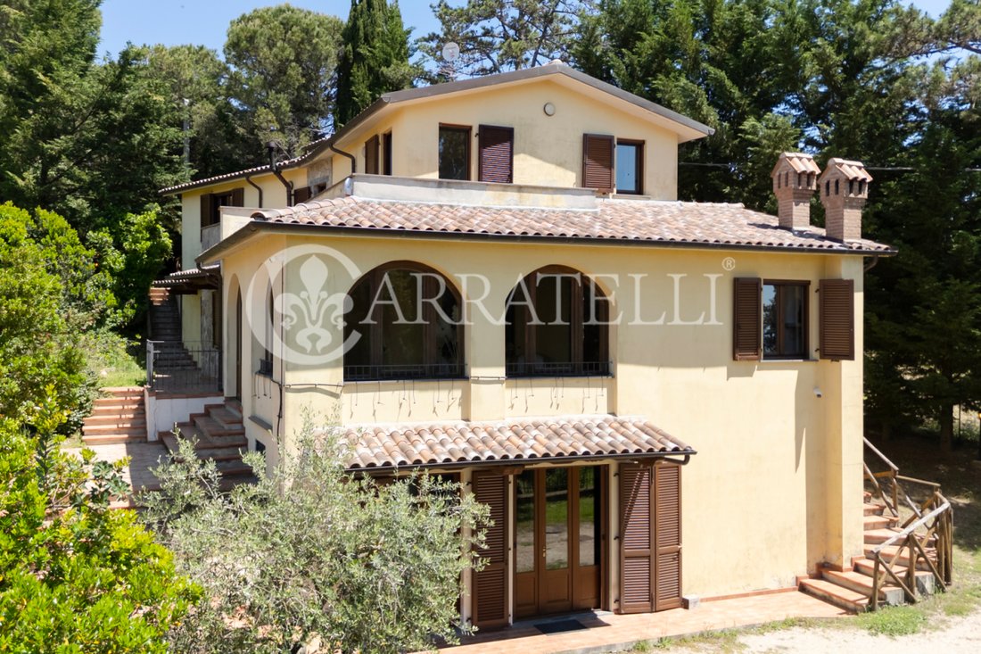 Villa in Passignano sul Trasimeno, Umbria, Italy 1 - 15968990