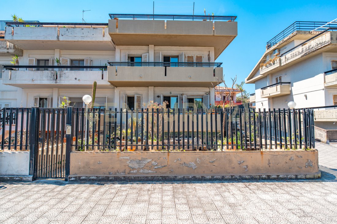 Villa in Aci Castello, Sicily, Italy 1 - 16927459