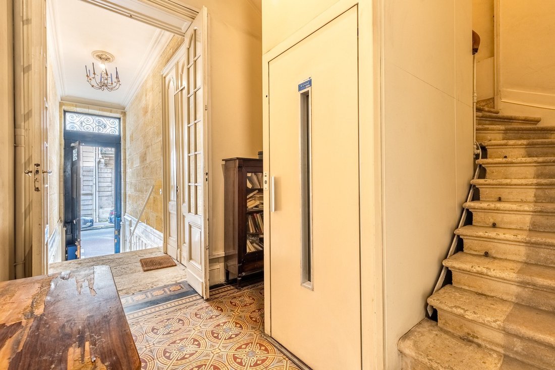 Apartment in Hôtel de Ville-Quinconce-Saint Seurin-Fondaudège, Bordeaux, France 4 - 17131746