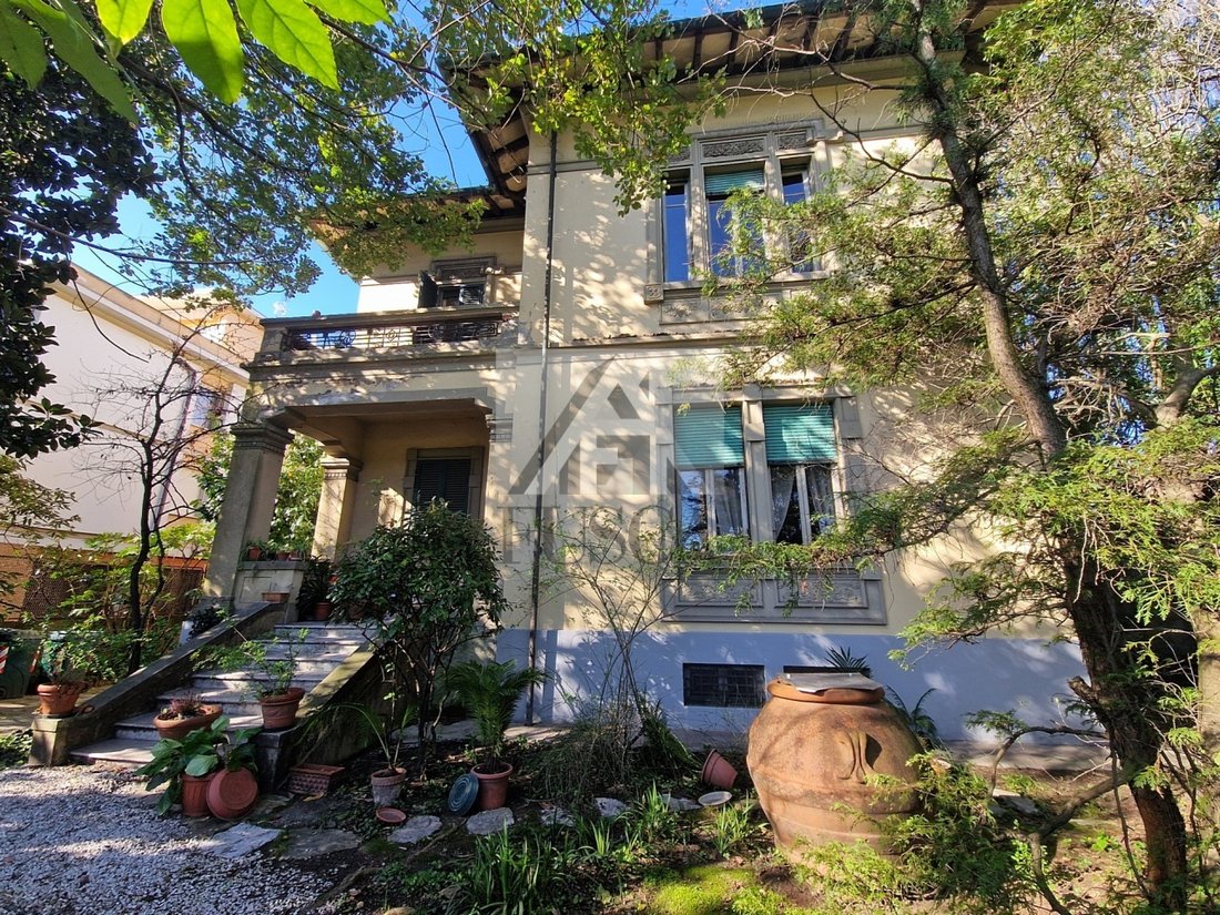Villa in San Marco, Lucca, Italy 4 - 15434048