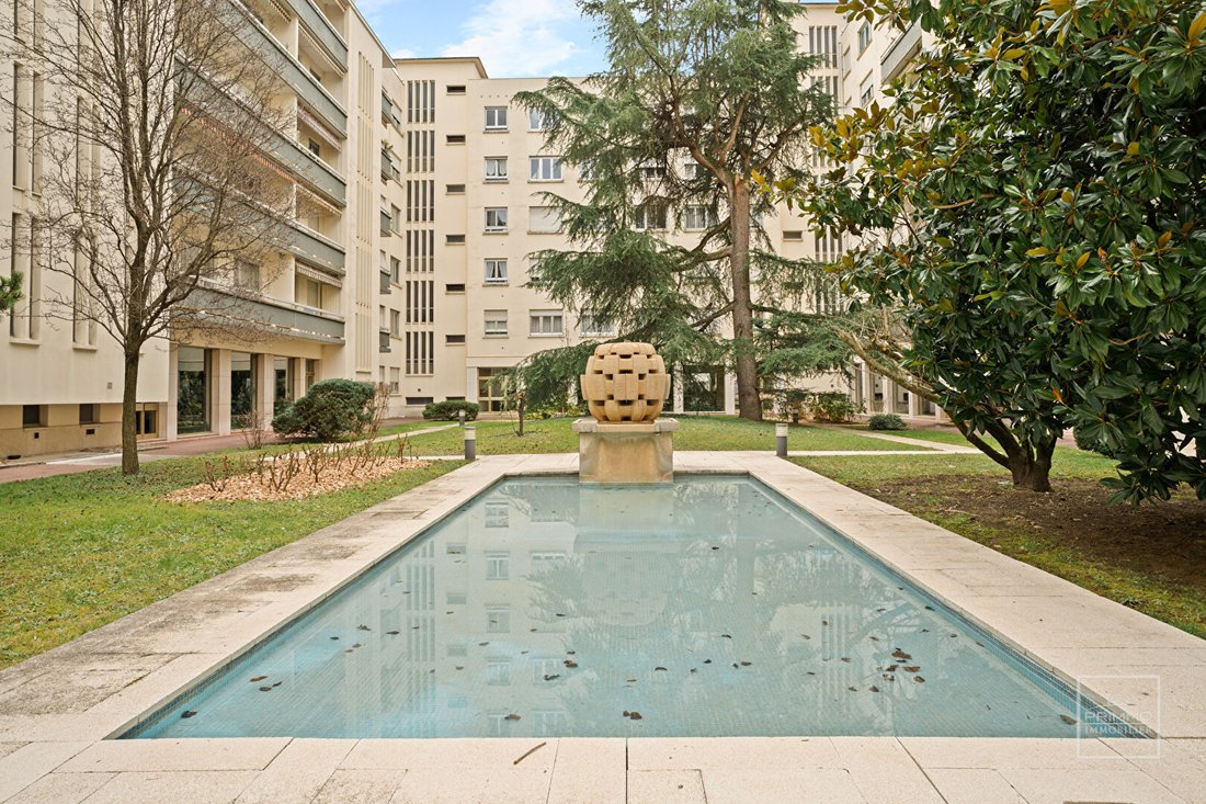 Apartment in Les Brotteaux-Bellecombe-Masséna, Lyon 6e Arrondissement, Lyon 2 - 17099648