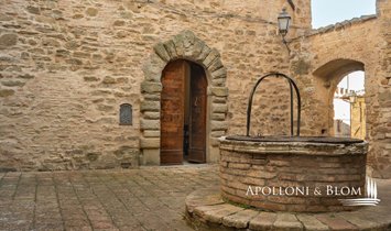 Castello a Monteluce, Perugia, Italia 2
