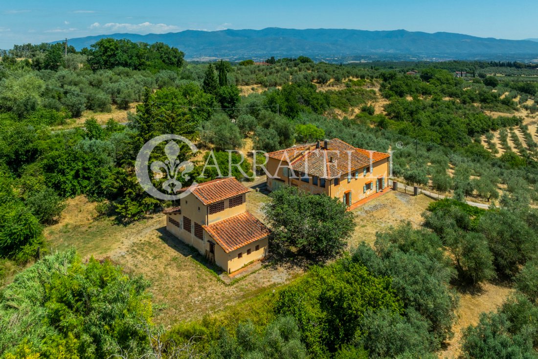Country House in Battifolle-San Giuliano-Chiani, Arezzo, Tuscany 3 - 16001447