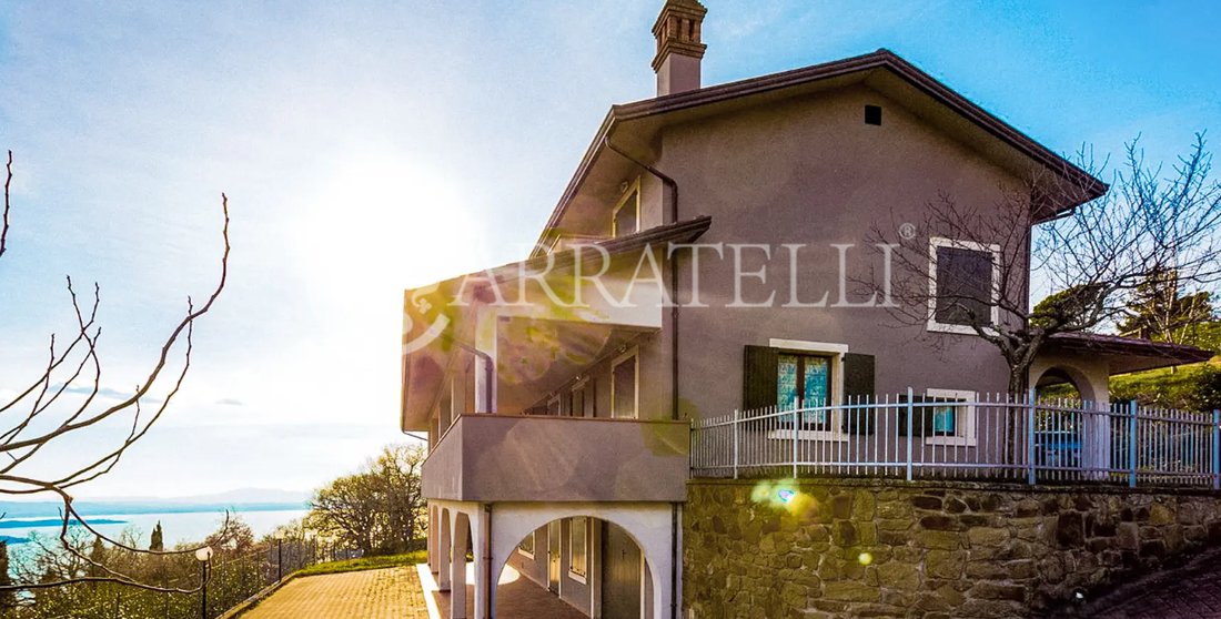 Villa in Umbertide, Umbria, Italy 1 - 15754720