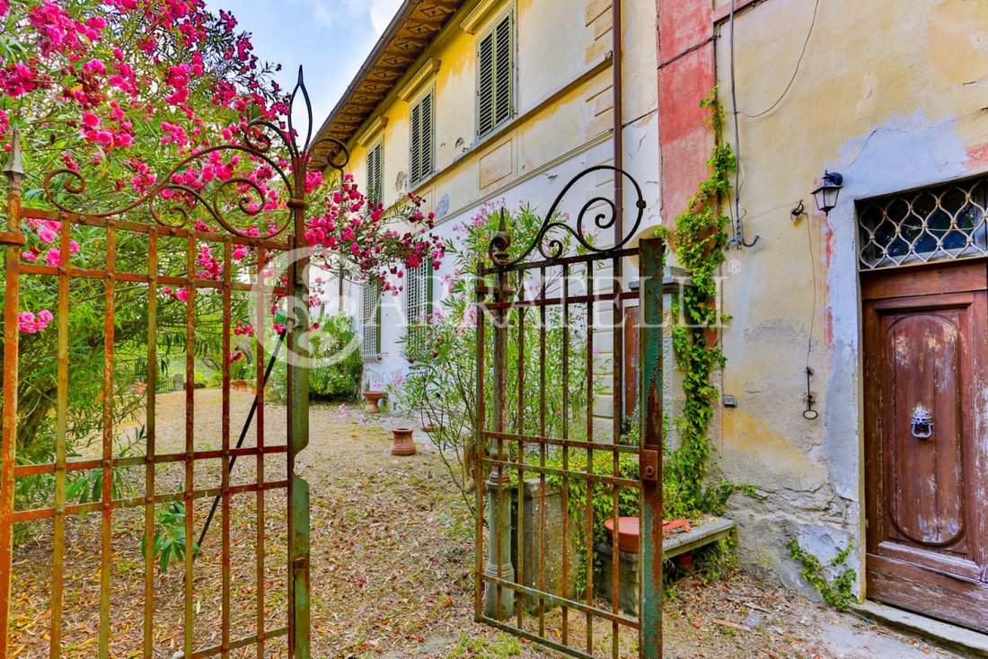 Villa in Reggello, Tuscany, Italy 1 - 11038922