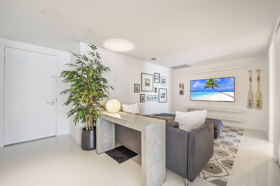 Condo in Miami, Florida, United States 4 - 17098821