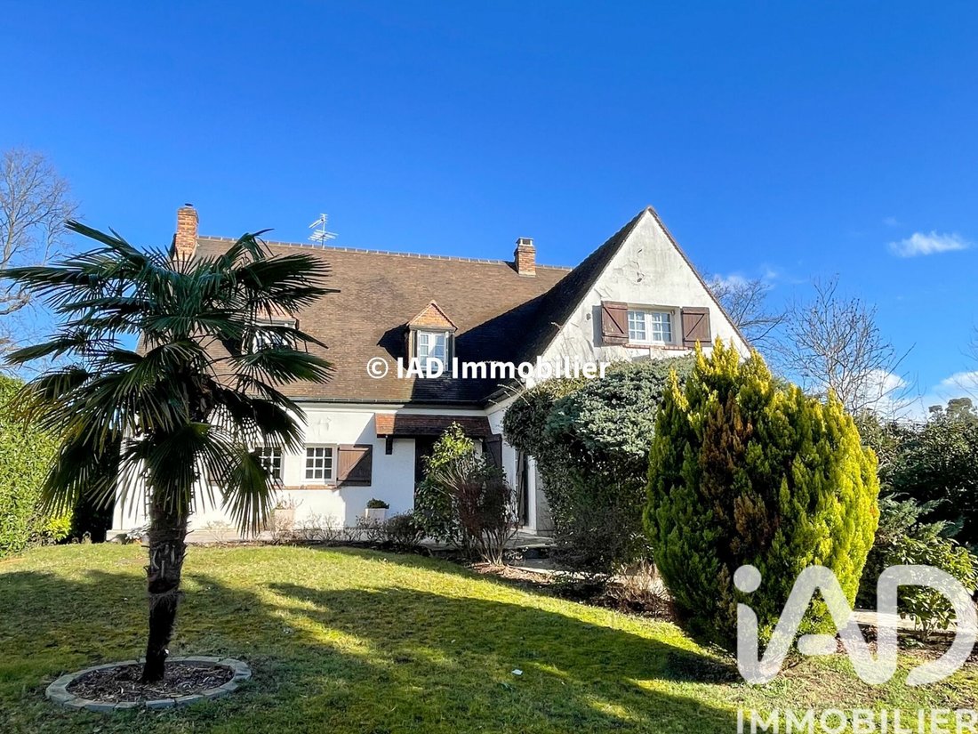 House in Mairie, Sainte-Genevieve-des-Bois, France 2 - 17130225