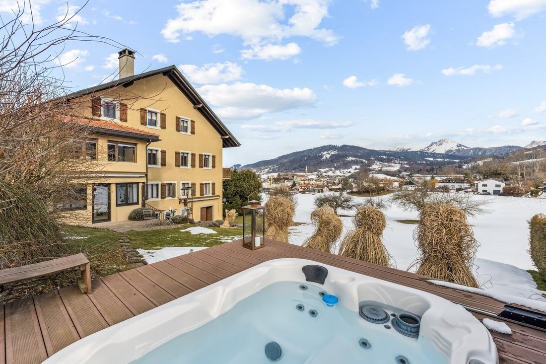 Farmhouse With 2 Apartments Rural (Possibility Of Developing A Proje