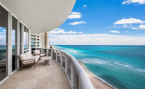 Condo in Sunny Isles Beach, Florida, United States 1