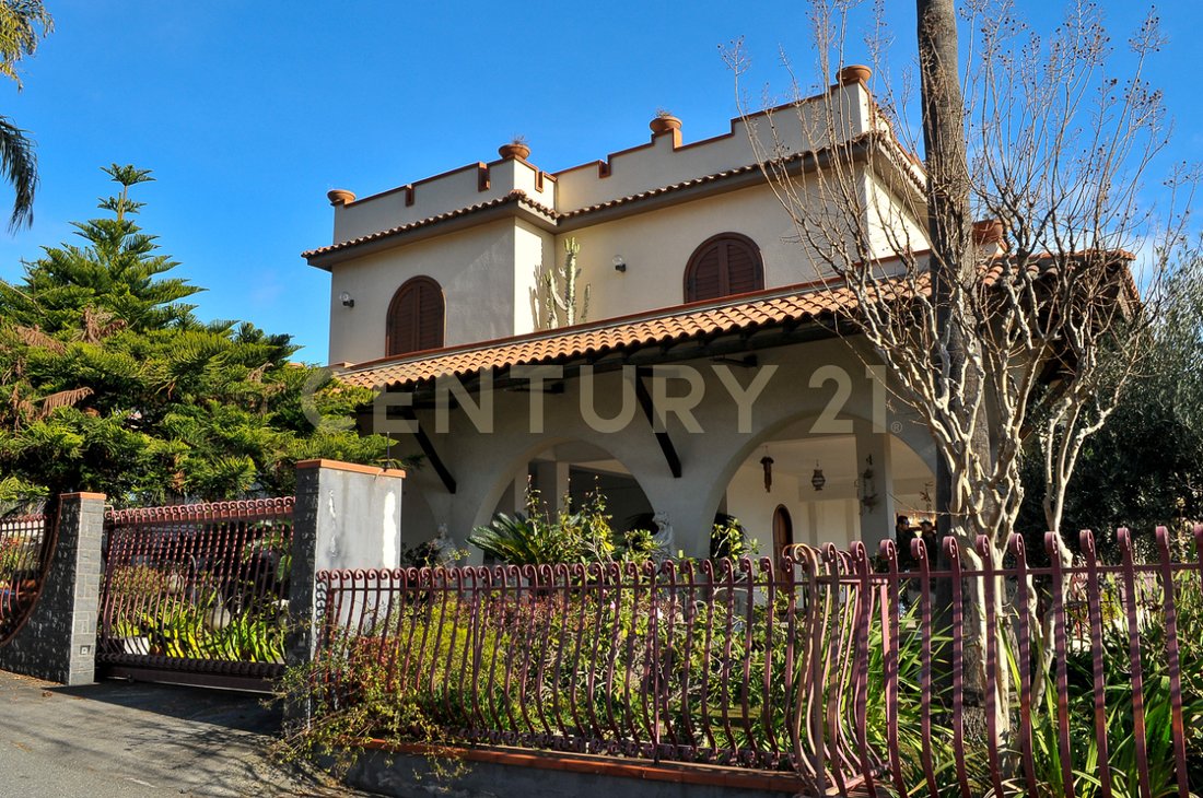 Villa in Giarre, Sicily, Italy 2 - 16915084