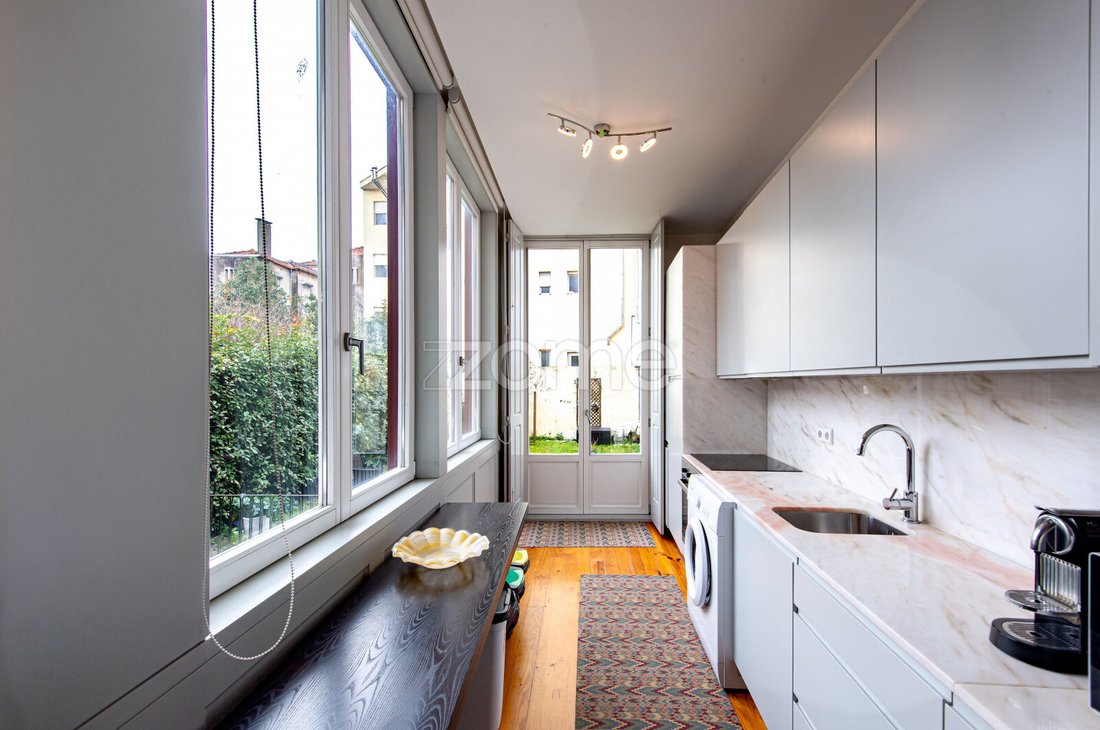 Apartment in Cedofeita, Santo Ildefonso, Se, Miragaia, Sao Nicolau e Vitoria, Porto District, Portugal 4 - 17105141