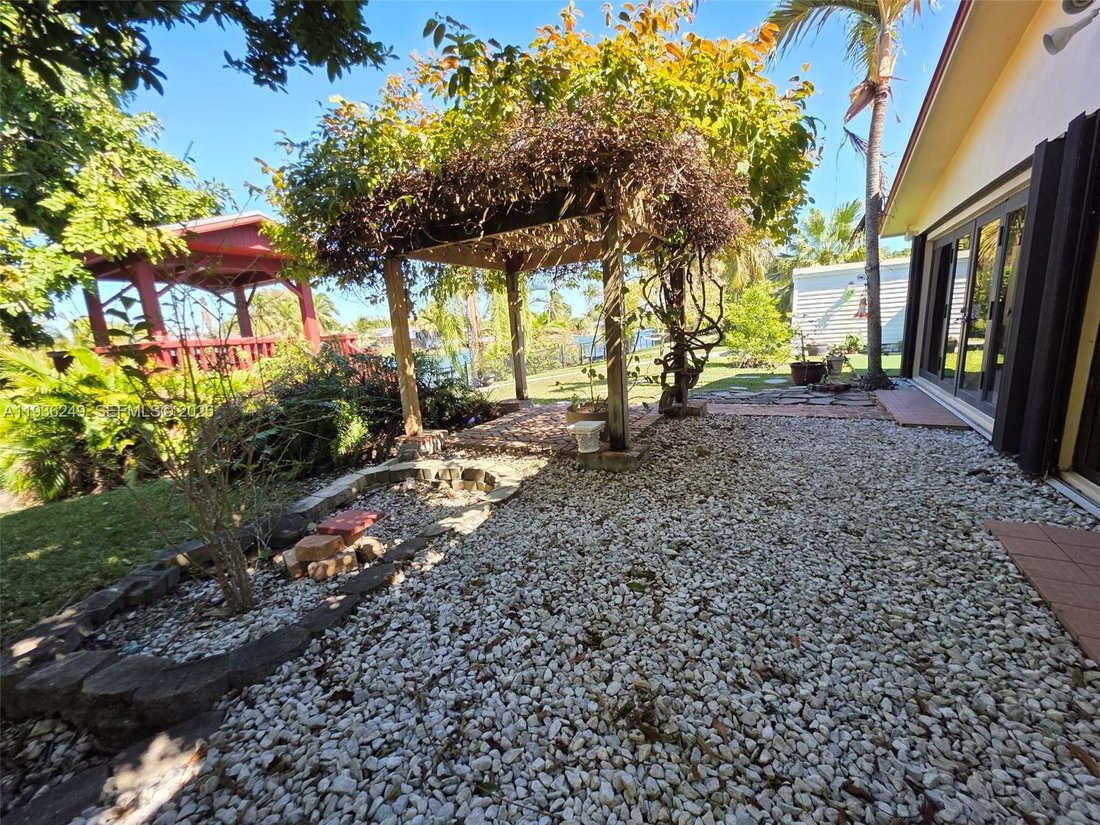 House in Miami, Florida, United States 5 - 16885462