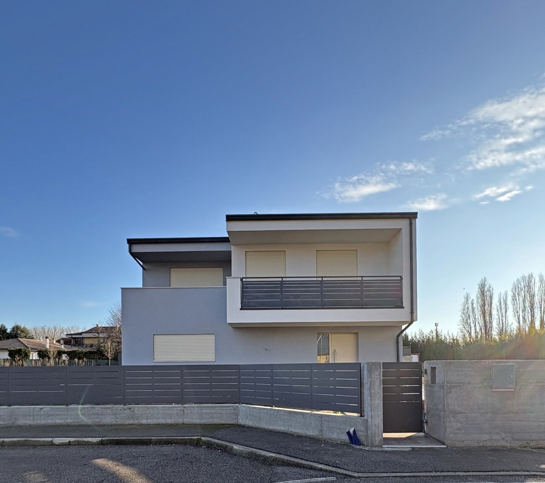 House in San Bonifacio, Veneto, Italy 2 - 14534097