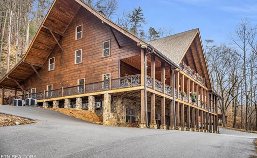 House in Tellico Plains, Tennessee, United States 1