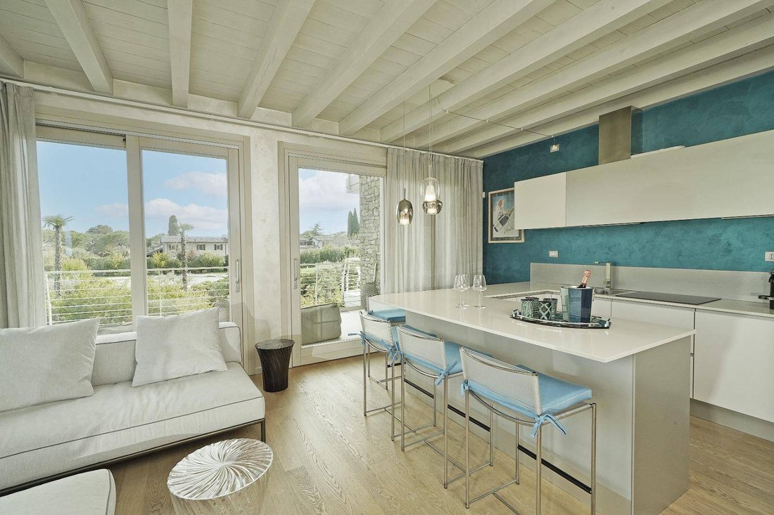 Apartment in Center, Sirmione, Lombardy 5 - 13933186