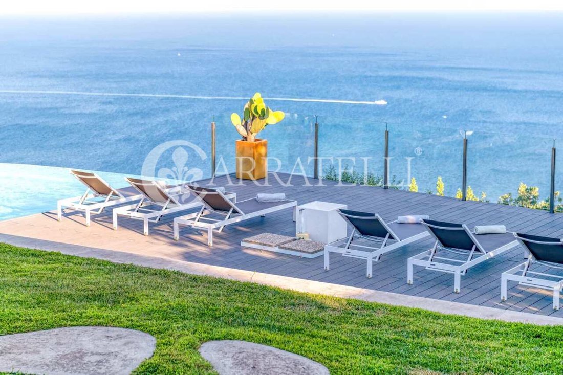 Villa en Sant'Agnello, Campania, Italia 4 - 15657391