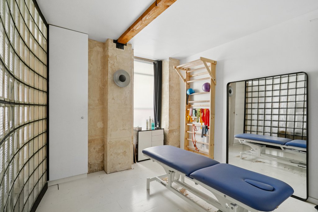 Apartment in Clignancourt-Jules Joffrin, Paris 18e Arrondissement, Paris 4 - 17099735