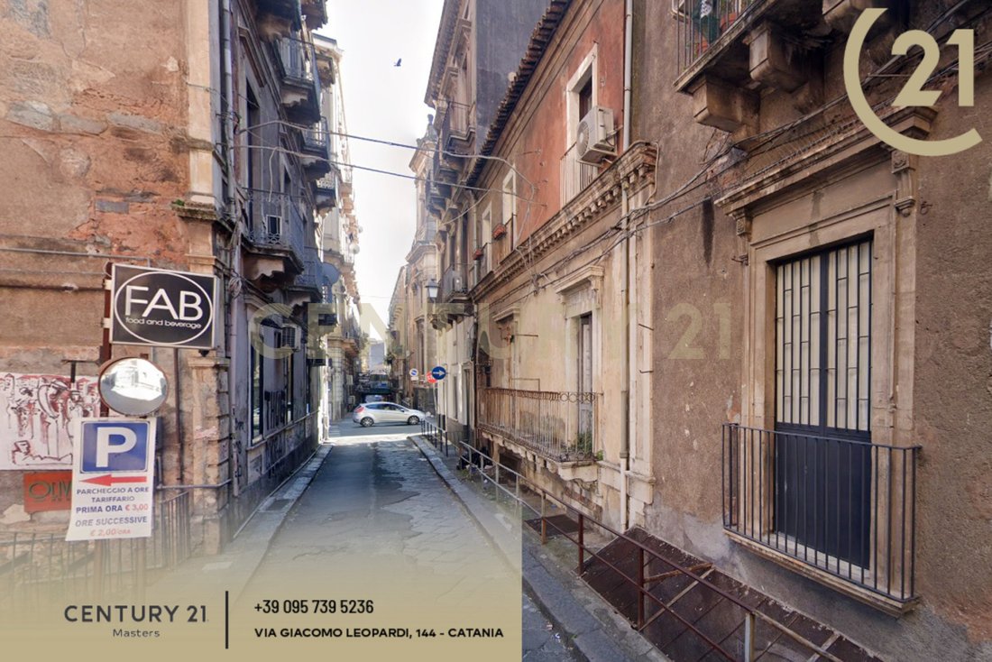 House in Piazza Trento, Catania, Italy 3 - 16927878