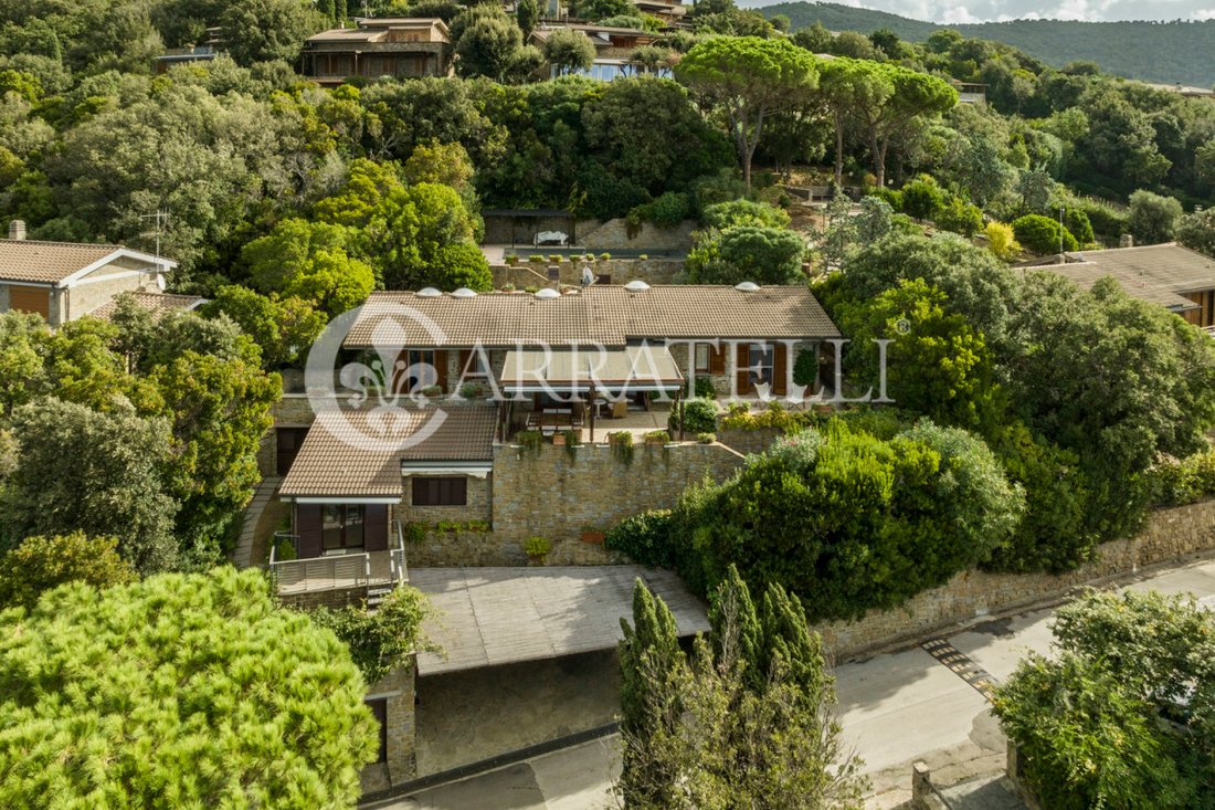 Villa in Punta Ala, Castiglione della Pescaia, Tuscany 1 - 13396401