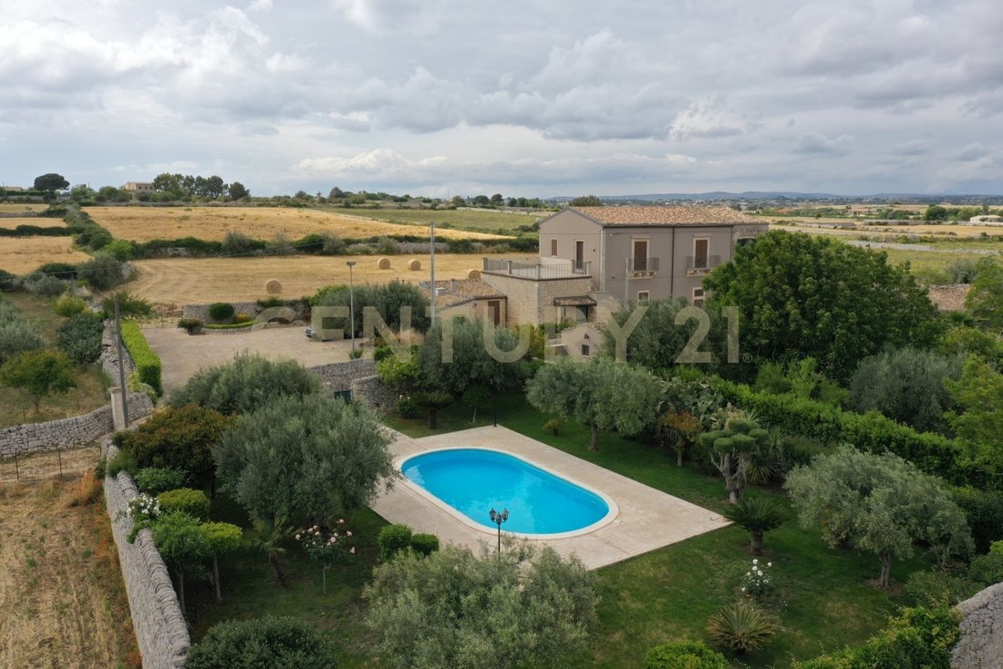 Villa in Cava d'Ispica - Pietre Nere, Modica, Sicily 3 - 16927973