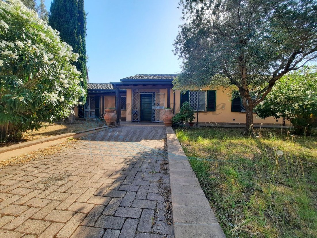 House in Cecina Centro, Cecina, Tuscany 1 - 17100539