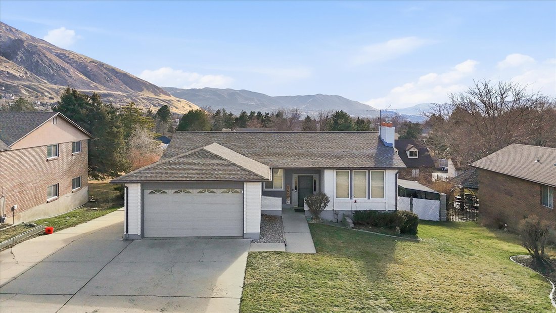 House in Sandy, Utah, United States 2 - 17127950