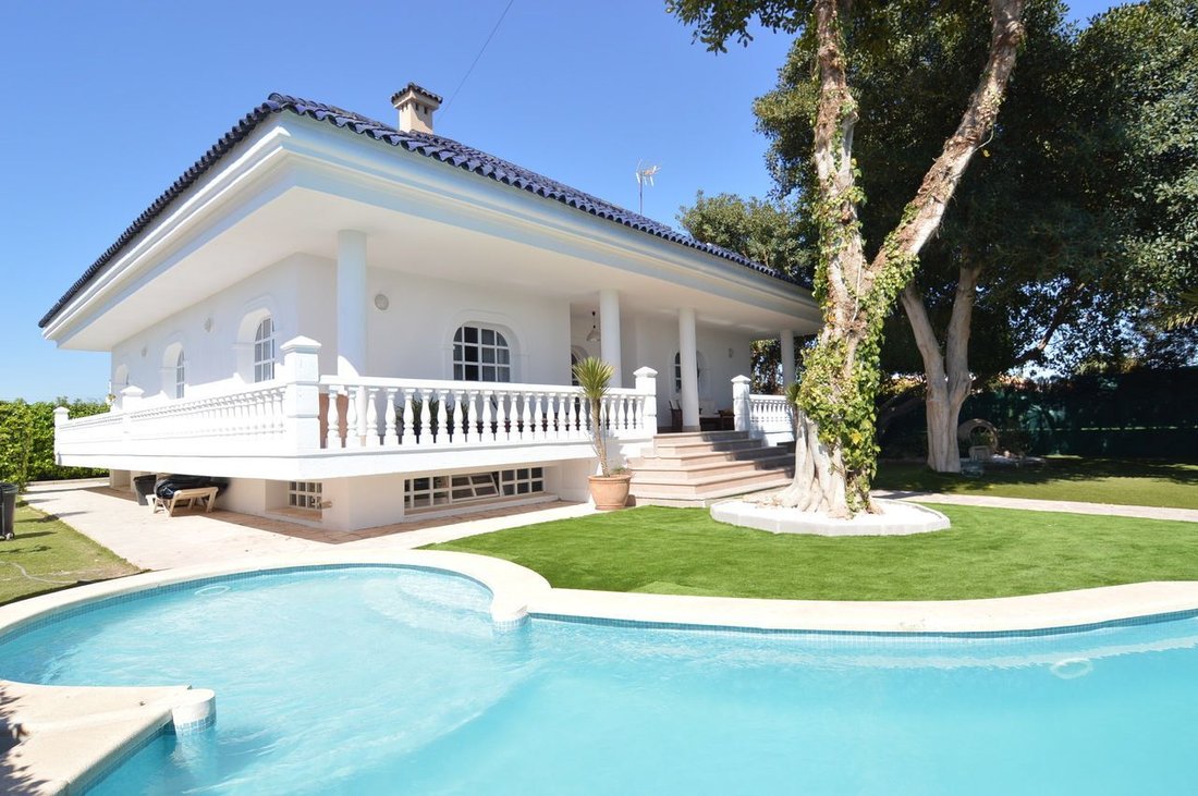 Villa in Torrevieja, Valencian Community, Spain 1 - 17117289