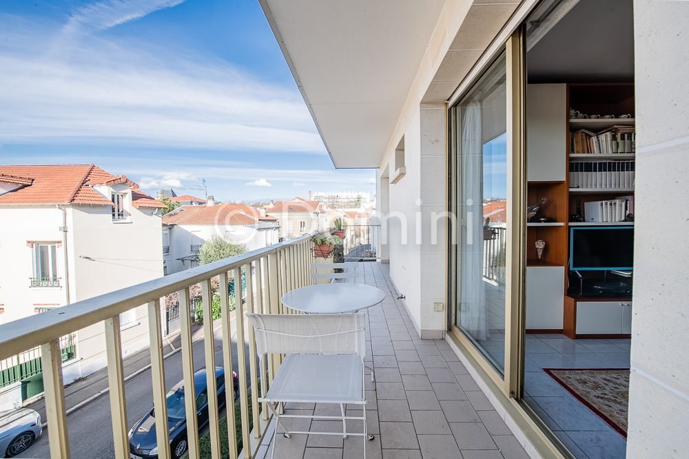 Apartment in Fontenay-sous-Bois, Ile-de-France, France 5 - 17112858