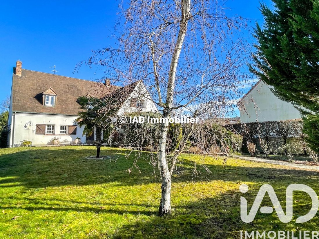 House in Mairie, Sainte-Genevieve-des-Bois, France 3 - 17130225
