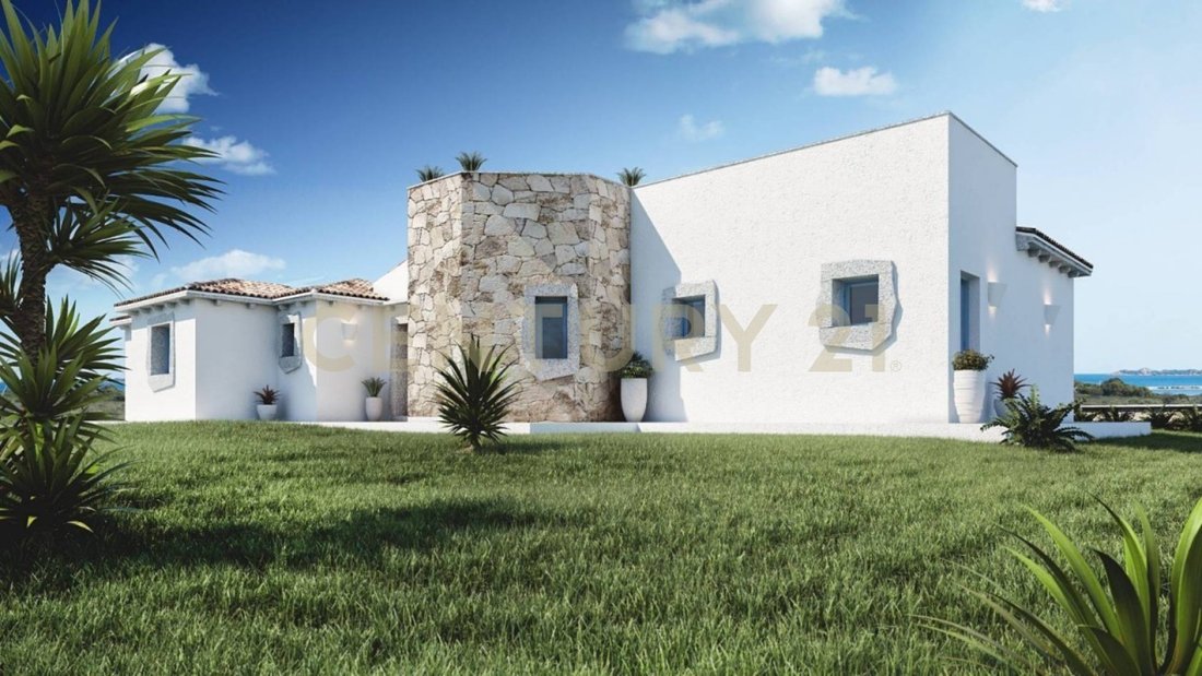 Villa in Aldo Moro Avenue, Olbia, Italy 2 - 16915087