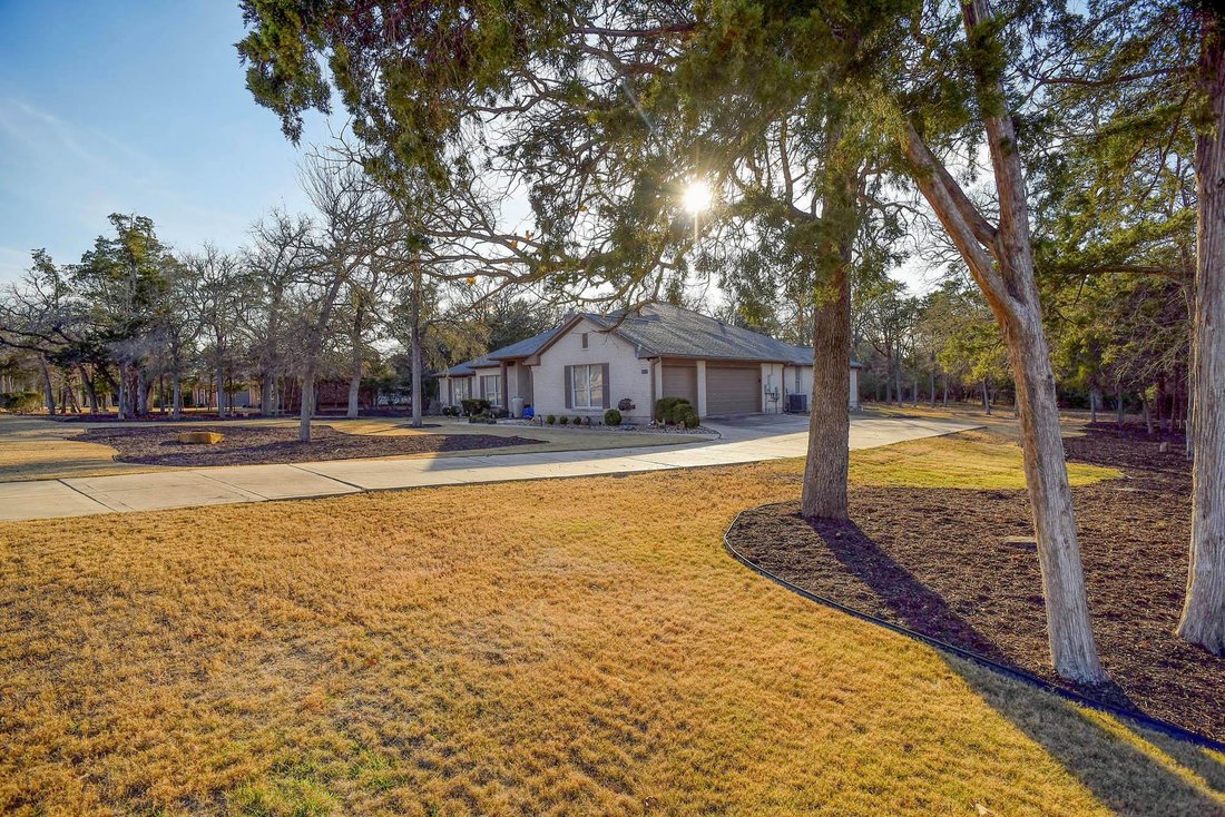House in Bastrop, Texas, United States 3 - 17127971