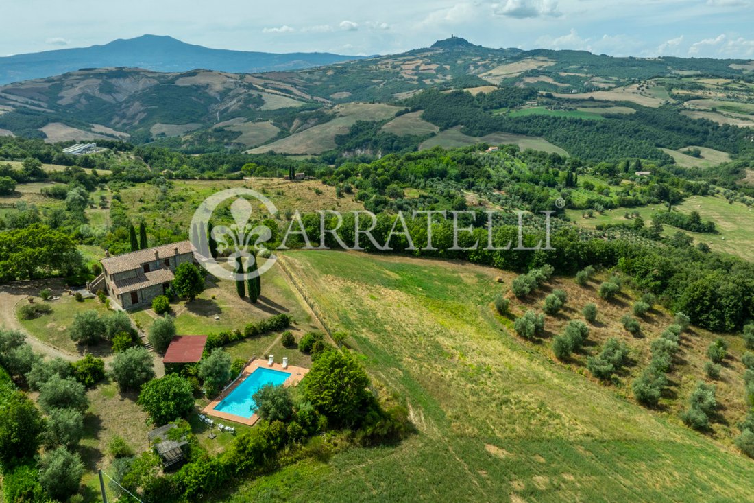 Country House in San Casciano dei Bagni, Tuscany, Italy 1 - 15493592