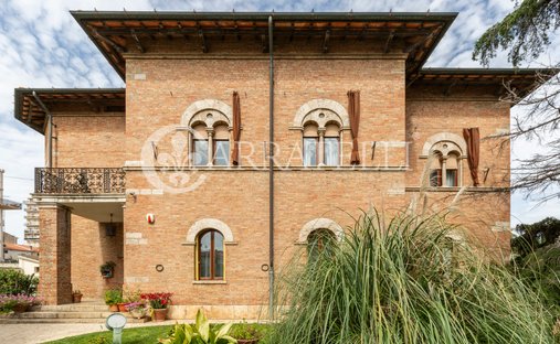 Villa in 167 West-High Fields, Follonica, Tuscany 1
