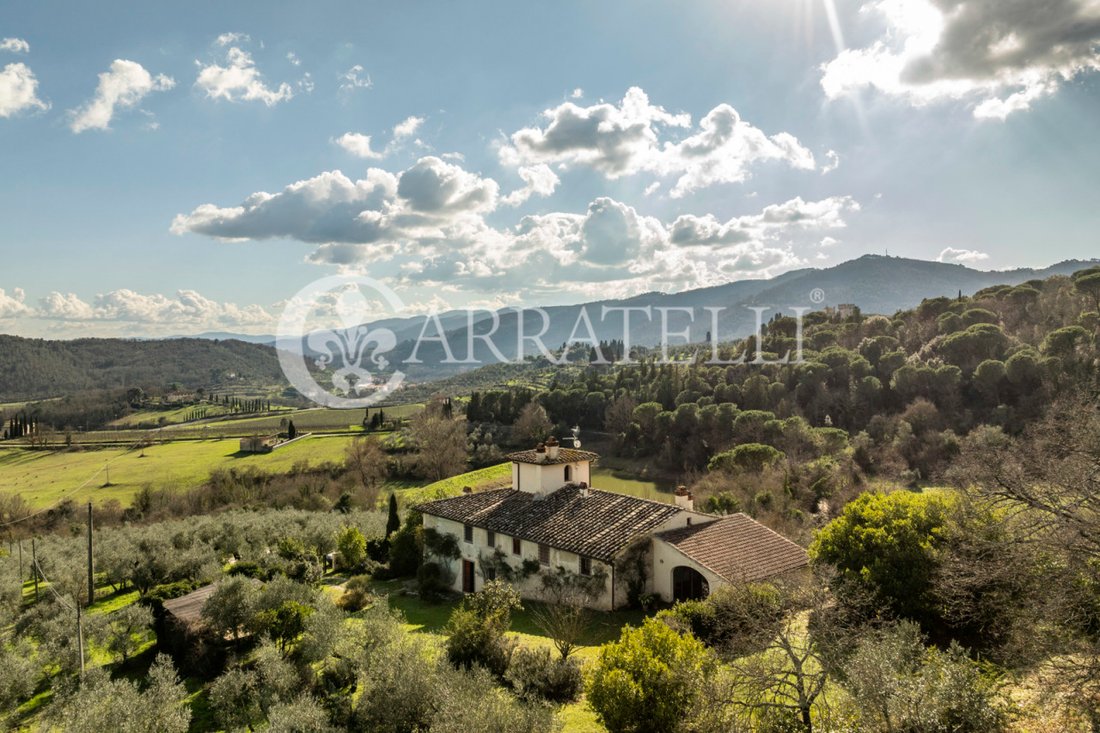 Villa in Rignano sull'Arno, Tuscany, Italy 2 - 13857087