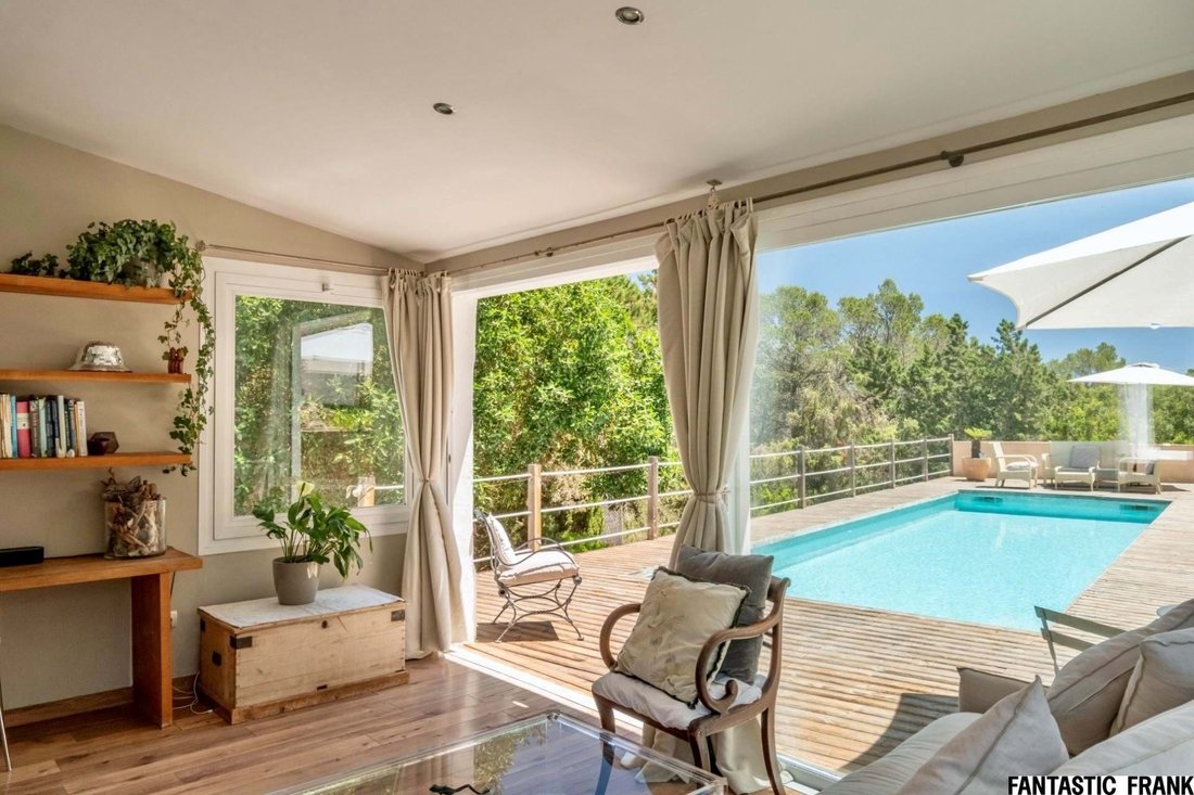 Villa in Cala Mastella, Santa Eularia des Riu, Balearic Islands 3 - 16661029
