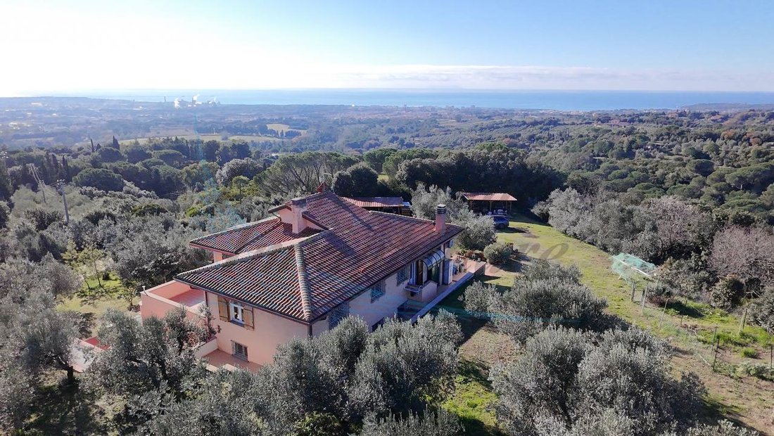 Villa in Rosignano Marittimo, Tuscany, Italy 1 - 17100513