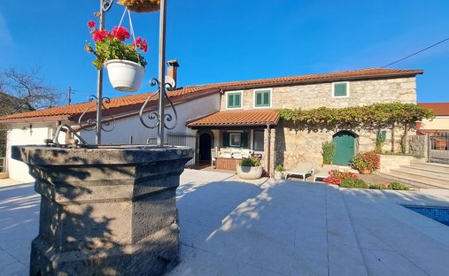 Villa in Opcina Matulji, Primorje-Gorski Kotar County, Croatia 1